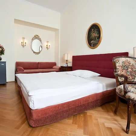 Regina Hotel
