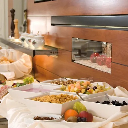 Hotel Austria Trend Schloss Wilhelminenberg 4*
