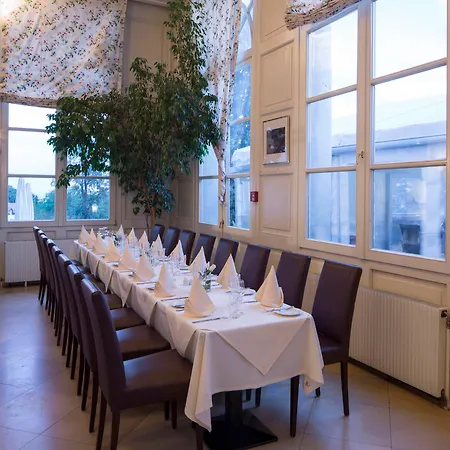 Hotel Austria Trend Schloss Wilhelminenberg