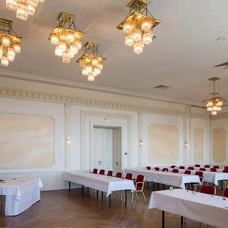 Austria Trend Schloss Wilhelminenberg Hotel 4*
