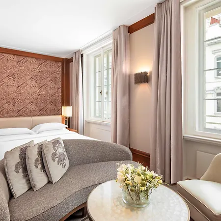 Park Hyatt 5*
