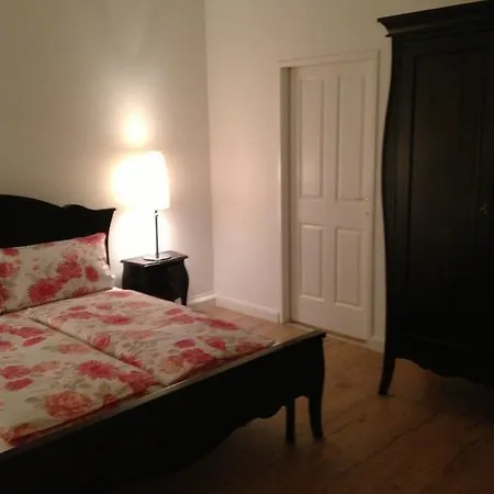 City Apartment Apartment