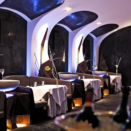 Hotel Palais Coburg 5*