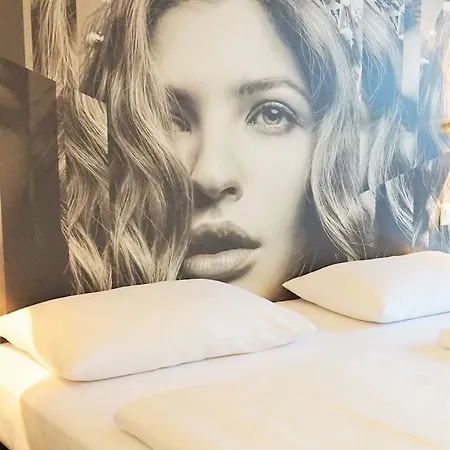 Calmo Hotel