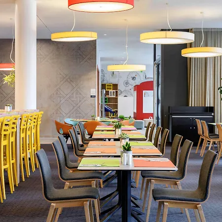 Novotel Hauptbahnhof Hotel 4*