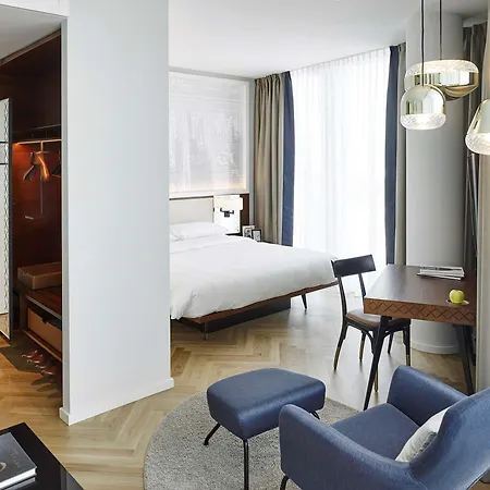 Andaz Am Belvedere, By Hyatt