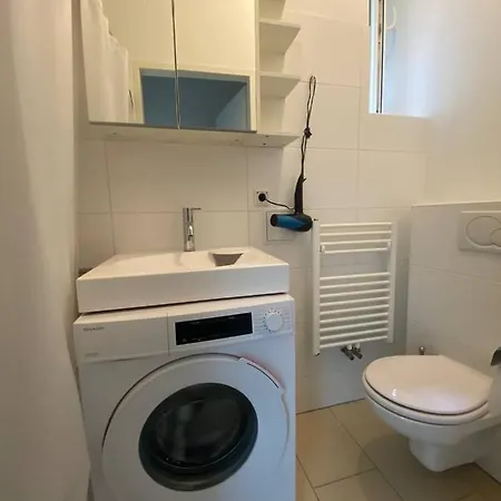 Komfortables Nahe U-bahn Apartment Vienna