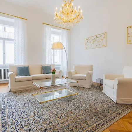 120 M2 4-rooms In A Center Apartment Vienna