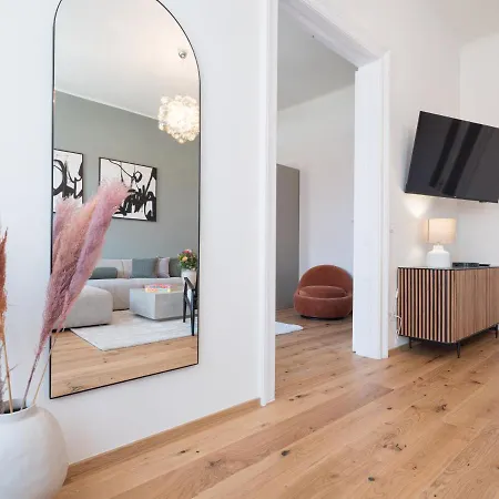 2 Bedroom - Modern Premium Centrally Located Apartment Vienna