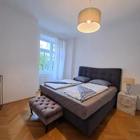 Apartment Design Sg4 *
