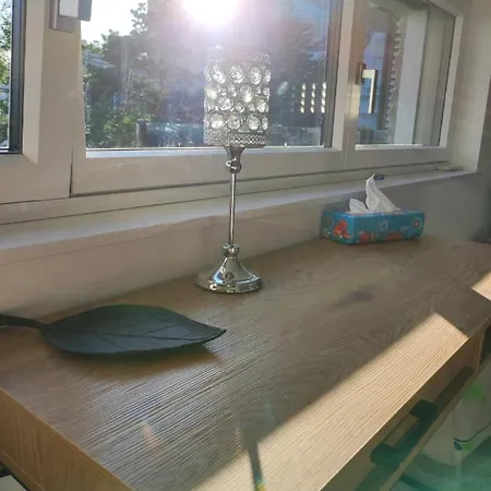 Apartament Luxurioeses Penthouse Mit Blick Auf Uno-city Und Dem Kaiserwasser. 3schlafzimmer, 2 Baeder, Privat Lift Ins