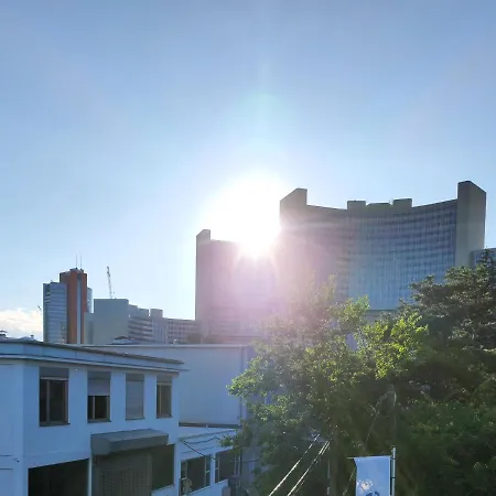 Apartament Luxurioeses Penthouse Mit Blick Auf Uno-city Und Dem Kaiserwasser. 3schlafzimmer, 2 Baeder, Privat Lift Ins *