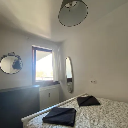 Vienna4 *