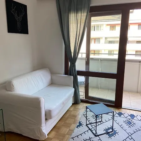 Vienna4 Apartment *