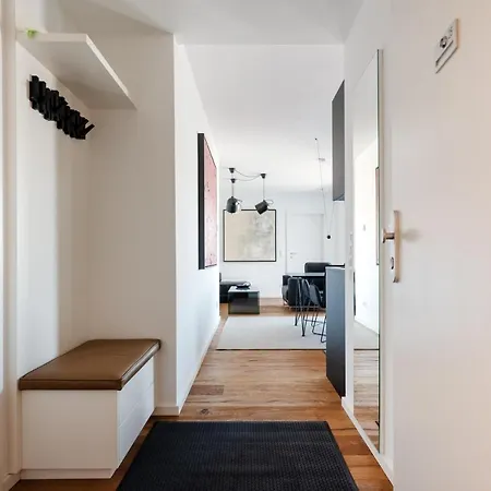 Stylisches In Zentraler Gruenruhelage Mit Garagenplatz *