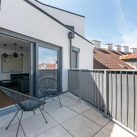 Stylisches In Zentraler Gruenruhelage Mit Garagenplatz Vienna