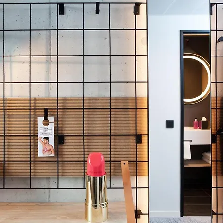 Hotel Moxy East *