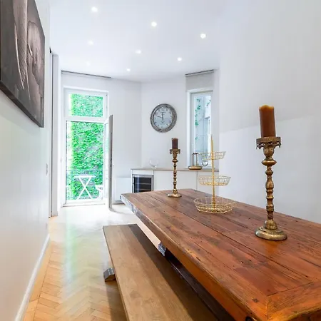 Apartment Large Luxury Near Townhall & Votivkirche