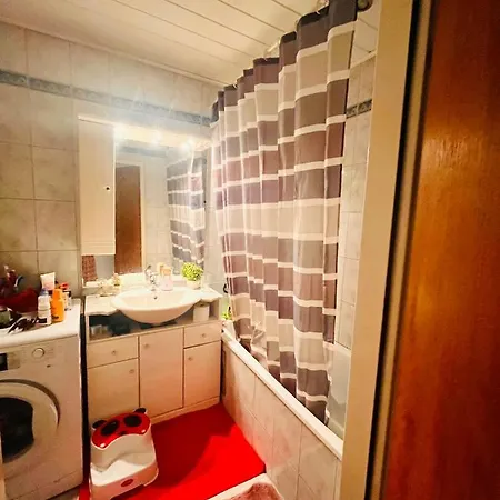 Homestay 10 Min From U1 - Private In Shared Vienna