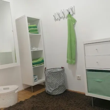 Wundervolle Familienwohnung Nahe Schonbrunn Apartment *