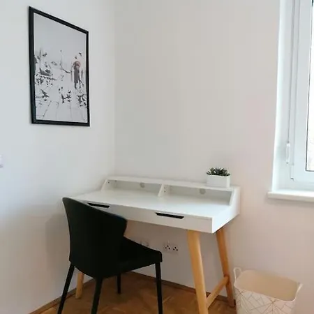 Wundervolle Familienwohnung Nahe Schonbrunn Apartment *