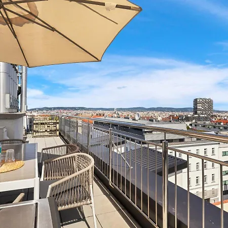 Sky9 Wienerberg Apartmán *