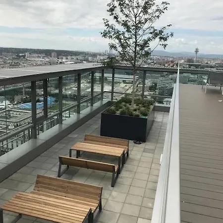 Deluxe & Rooftop-pool Vienna