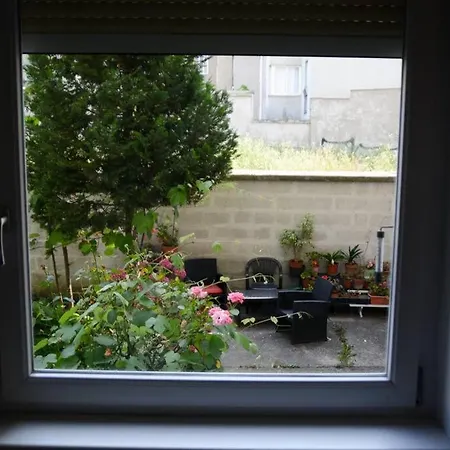 With Garden View In 1170 Vienna