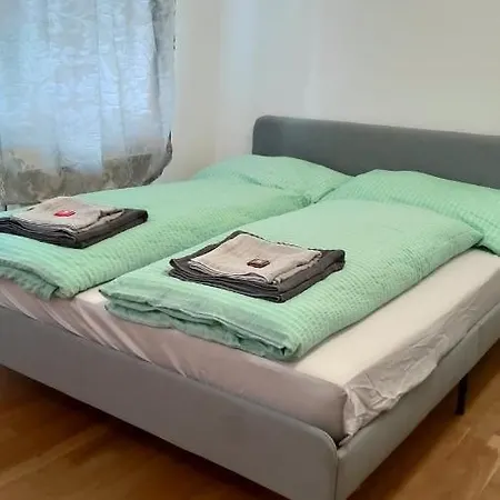 Cozynite Premium Stadthalle *
