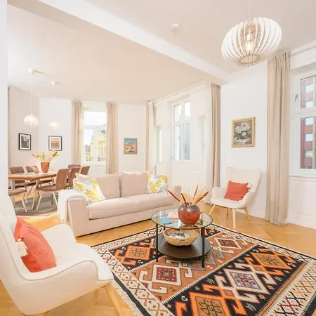 Apartment Luxury Raimund Theatre *