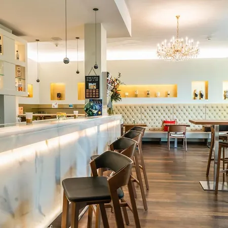 Hotel Rathaus - Wein & Design
