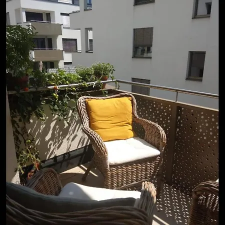 In Luxury Apartment, Near Hauptbahnhof Guest house
