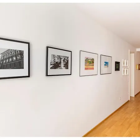 Guest house In Luxury Apartment, Near Hauptbahnhof *