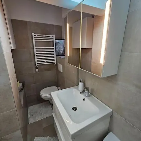Affordable In Vienna's Hotpoint *