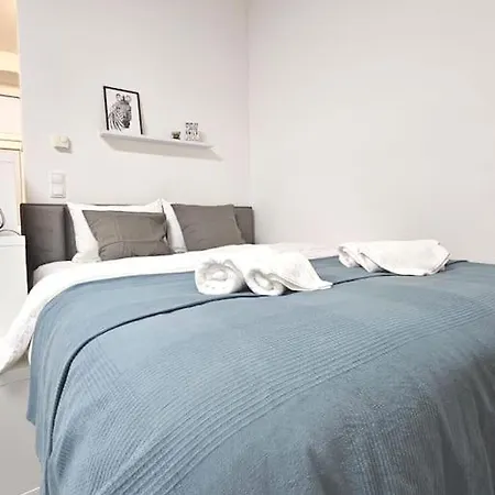 Affordable In Vienna's Hotpoint Apartment *