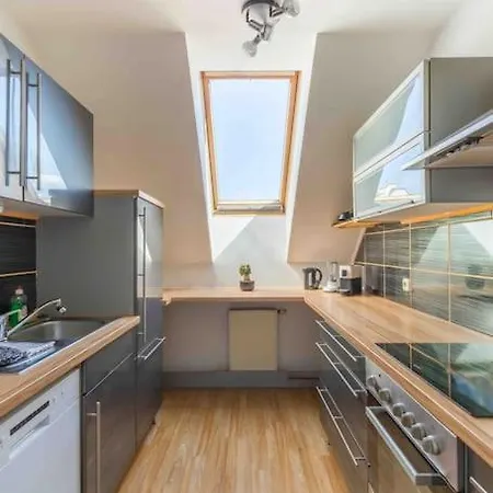 Modern Colonial Style, Central, Rooftop, Bbq Apartment *