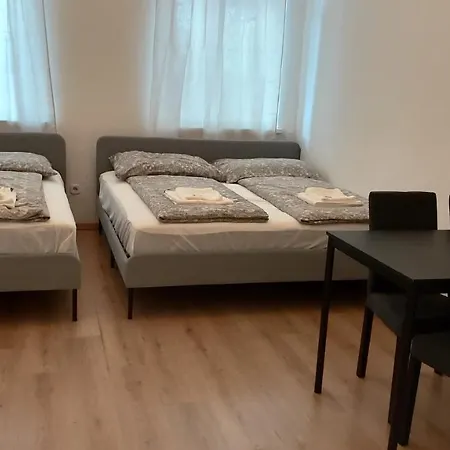 Cozynite Premium Hauptbahnhof 1+2 *