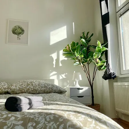 Apartment Sunny & Calm 45 M2 *