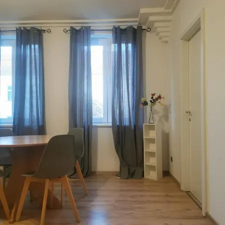 公寓 Beautiful, Spacious And Cheap *