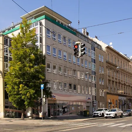 Modern - Neu - Gemutlich - Self Checkin - Zentral - Strassenbahn 38 Zum Ring Apartment