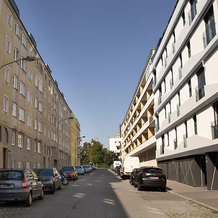 Modern - Calm - Cozy - Self Checkin - Stylish New Near Center - Close To U4 Apartment