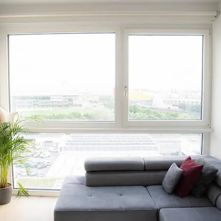 Apartment Restify10 - Skyline View - Fitness - Garge - Modern