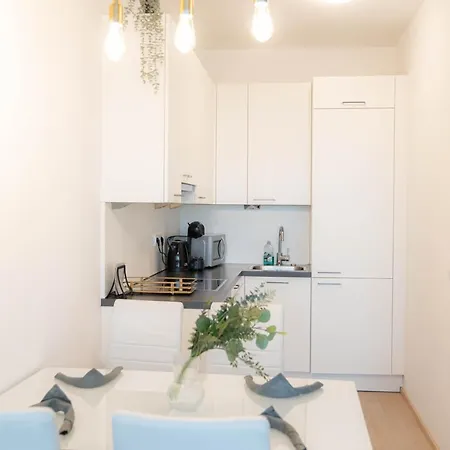 Restify10 - Skyline View - Fitness - Garge - Modern Vienna