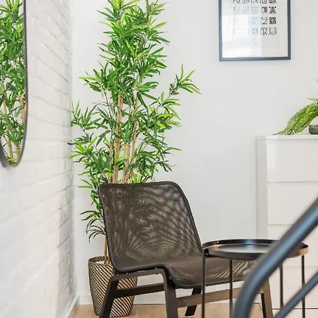 Hostel Chic By Home2 *