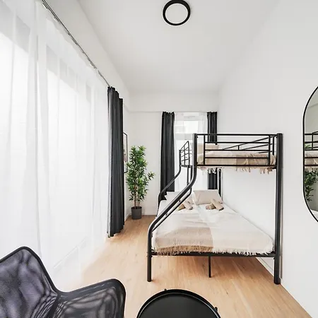 Chic By Home2 *