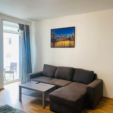 Siebenbrunneng. Apartment *