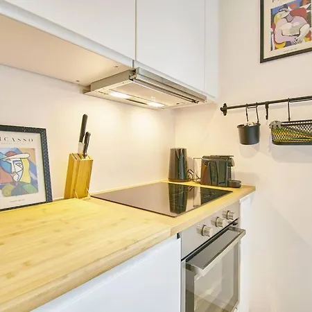 Posh - Stylish & Urban Apartment *