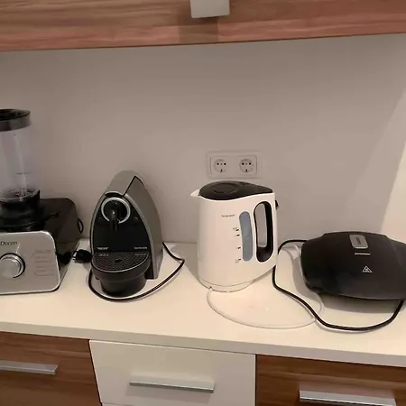 10 Min To Center & Hauptbahnhof Studio Apartment
