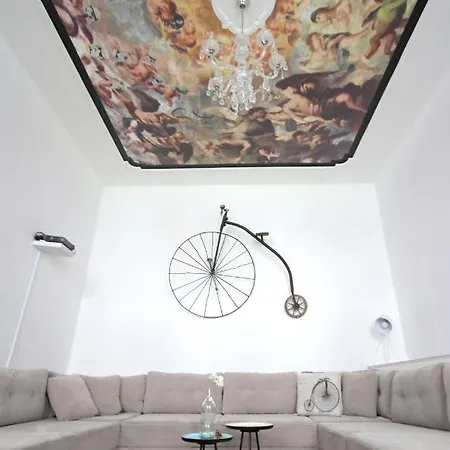 Apartment For The Bold, Chic And Open Minded