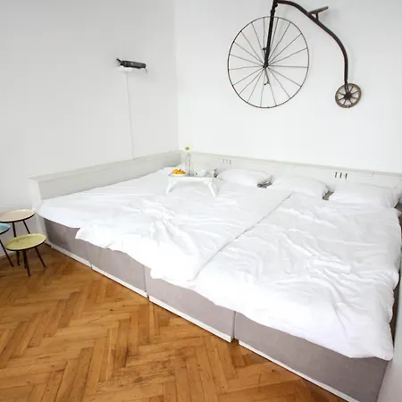 For The Bold, Chic And Open Minded Apartment Vienna